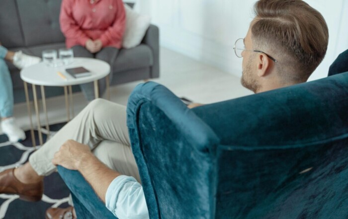 Supportive family meeting for an intervention discussion.